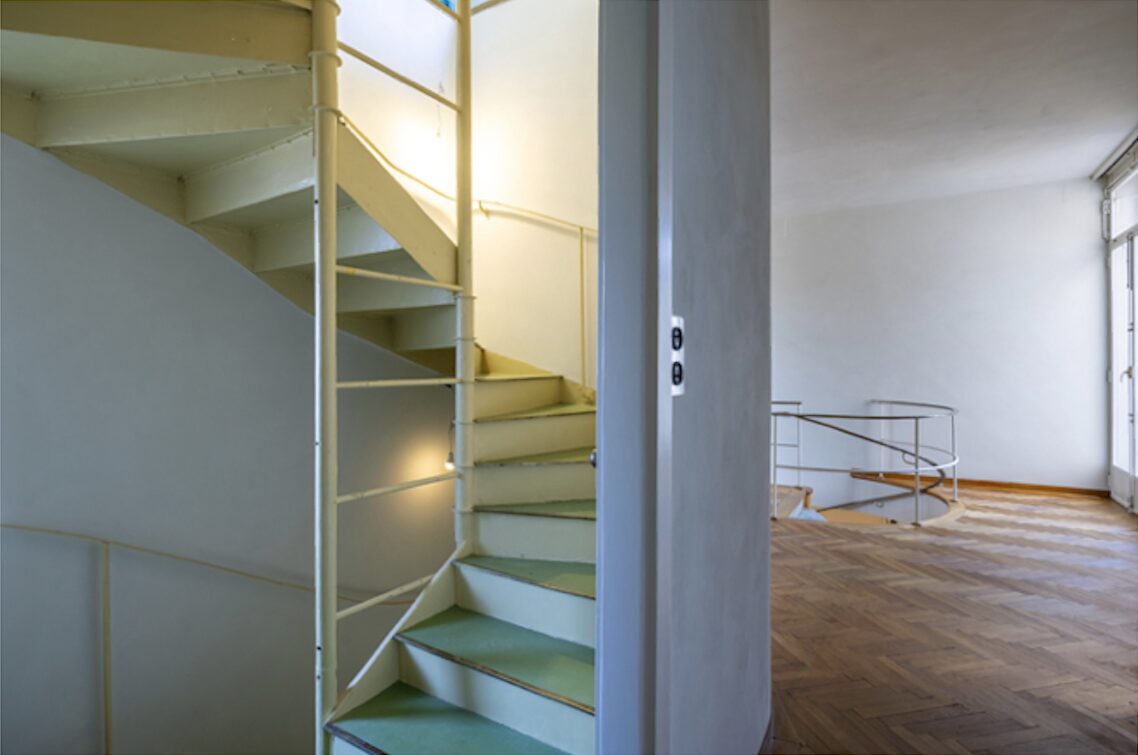 Villa Beer interior with daylight